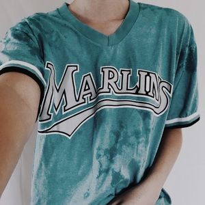 Marlins tee